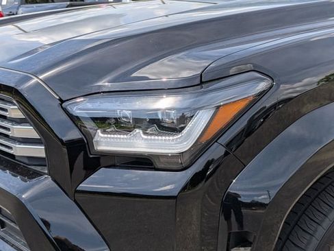 New 2026 Toyota 4Runner Limited AWD/4WD image 12