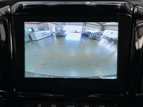 Used 2019 Chevrolet Traverse LT w/ LPO, Floor Liner Package FWD image 33