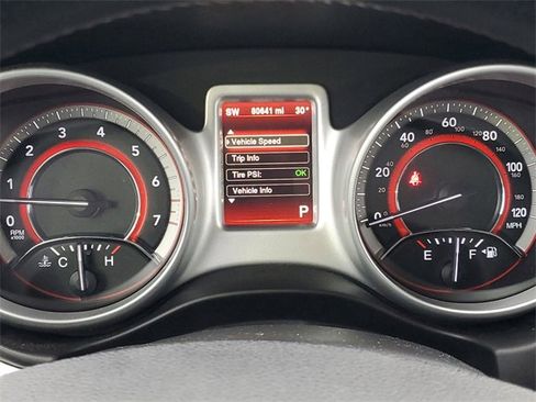 Used 2015 Dodge Journey R/T w/ Flexible Seating Group image 20