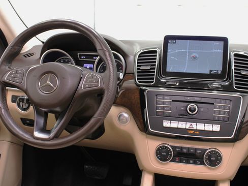 Used 2016 Mercedes-Benz GLE 350 w/ Premium Package image 53