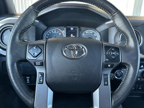 Certified 2022 Toyota Tacoma TRD Off-Road RWD image 22