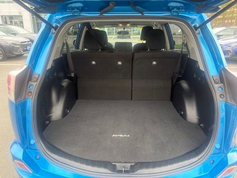 Used 2016 Toyota RAV4 LE AWD/4WD image 20