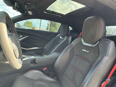 Used 2019 Chevrolet Camaro ZL1 image 24