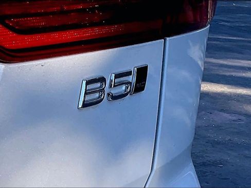 New 2026 Volvo XC60 B5 Plus w/ Protection Package Premier image 26