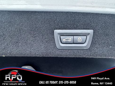 Used 2017 BMW 750i xDrive 750i xDrive image 27