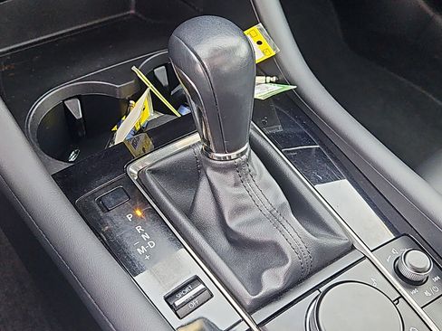 Used 2021 MAZDA MAZDA3 s image 19