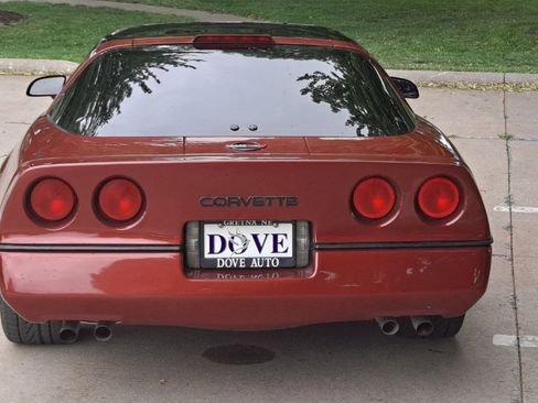 Used 1988 Chevrolet Corvette Coupe image 5