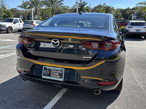 Used 2020 MAZDA MAZDA3 Sedan w/ Preferred Package image 26