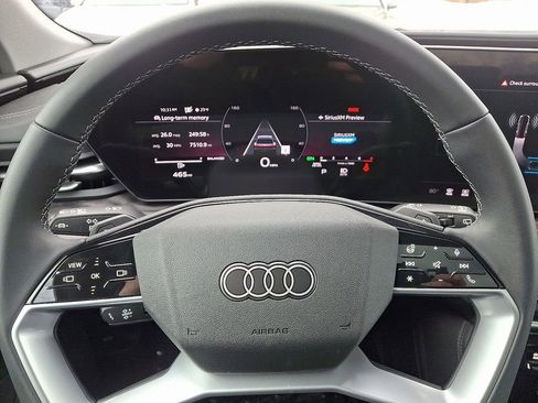 Certified 2025 Audi Q5 Premium w/ Convenience Package image 20