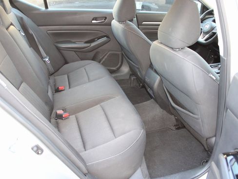 Used 2021 Nissan Altima 2.5 SV image 17