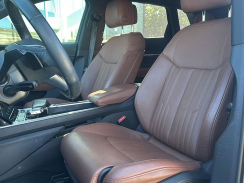 Used 2023 Audi e-tron Chronos w/ Chronos Package image 12