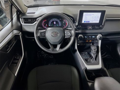 Certified 2025 Toyota RAV4 LE image 19