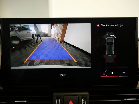 Used 2022 Audi Q5 2.0T Premium w/ Convenience Package image 19