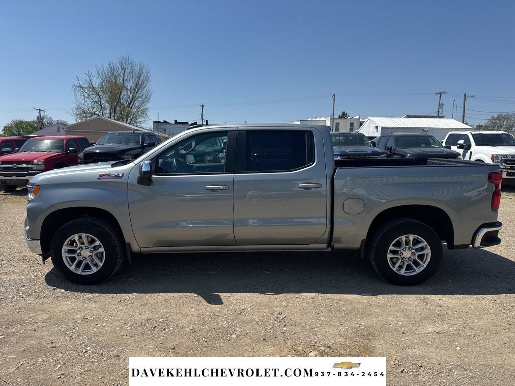 Used 2026 Chevrolet Silverado 1500 LT AWD/4WD image 2