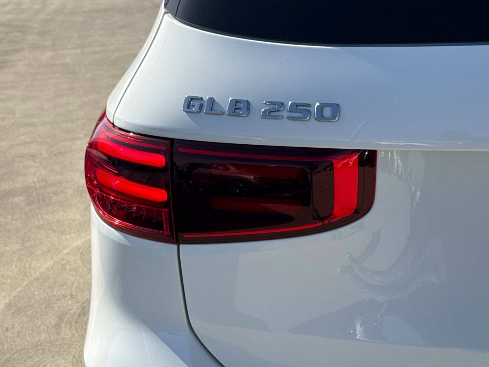 New 2026 Mercedes-Benz GLB 250 4MATIC image 13
