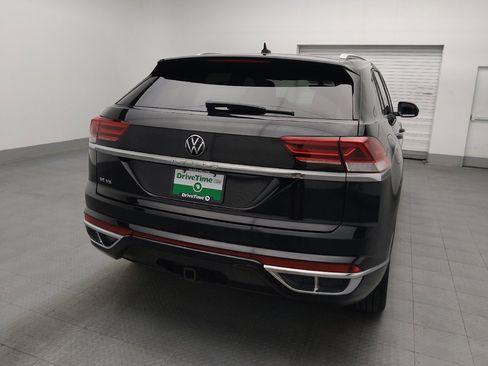 Used 2021 Volkswagen Atlas Cross Sport SE w/ Panoramic Sunroof Package FWD image 7
