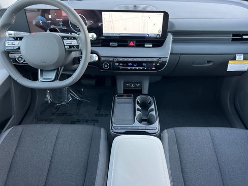 New 2026 Hyundai Ioniq 5 SE image 3