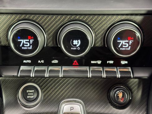 Used 2020 Jaguar F-TYPE R image 35