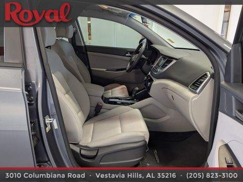 Used 2017 Hyundai Tucson Sport w/ Cargo Package image 8