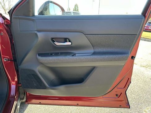 New 2026 Nissan Kicks SV w/ SV Premium Package FWD image 8