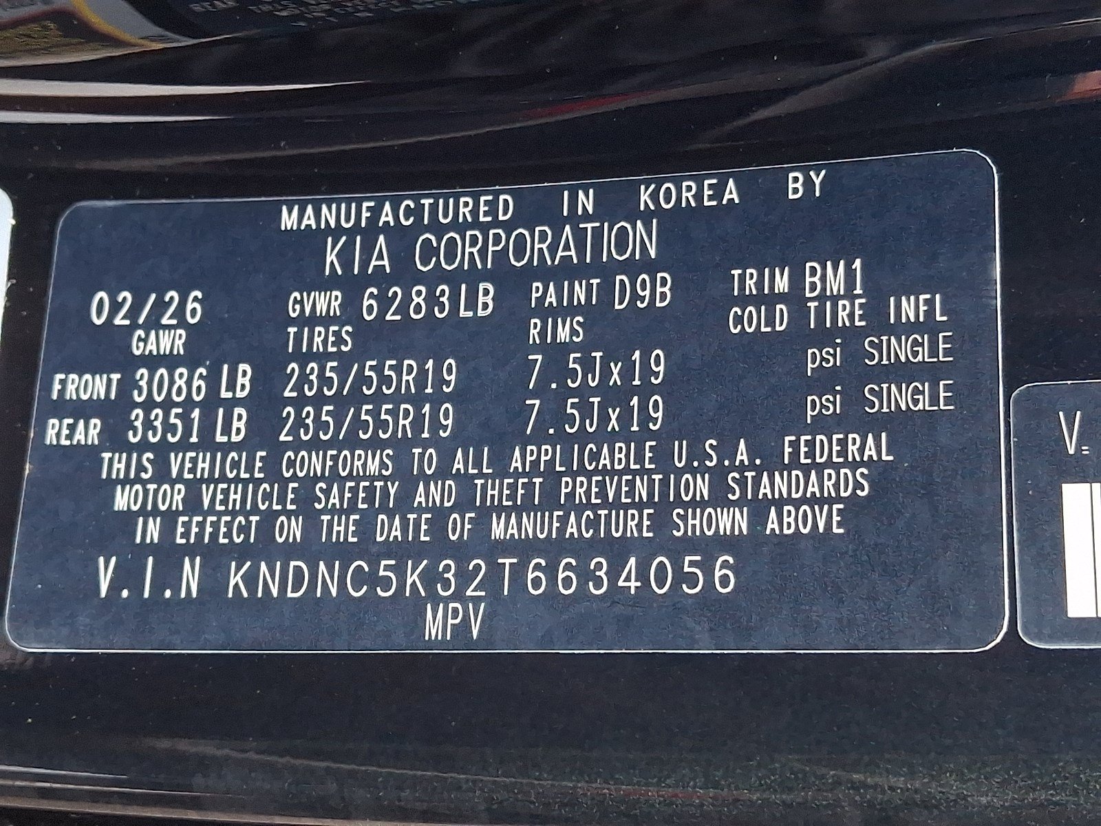 New 2026 Kia Carnival EX FWD image 13