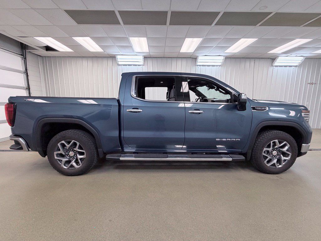 Used 2024 GMC Sierra 1500 SLT w/ SLT Premium Plus Package AWD/4WD image 5