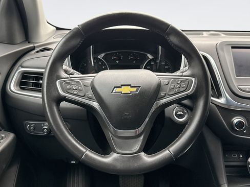 Used 2022 Chevrolet Equinox LT AWD/4WD image 12