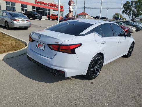 Used 2024 Nissan Altima 2.5 SR FWD image 4