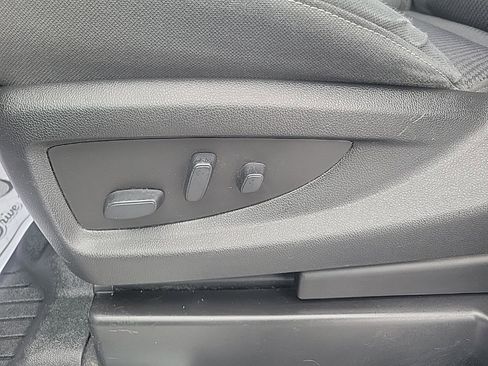 Used 2019 Chevrolet Silverado 1500 LT w/ All Star Edition image 23