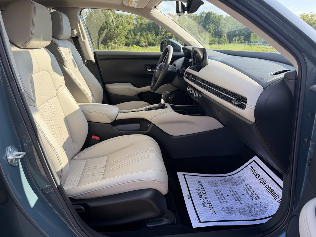 Used 2023 Honda HR-V EX-L image 33