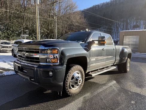 Used 2019 Chevrolet Silverado 3500 High Country w/ Duramax Plus Package image 1