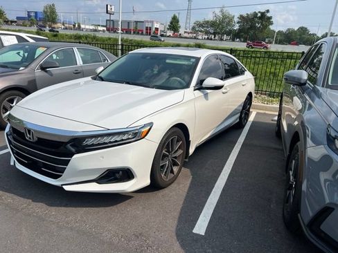 Used 2021 Honda Accord EX-L image 2