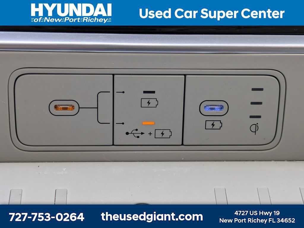 Certified 2024 Hyundai Santa Fe SEL AWD/4WD image 31