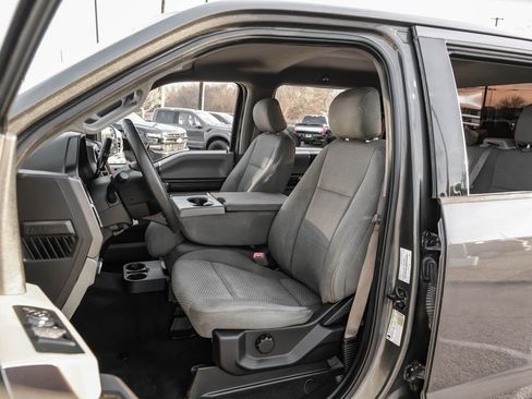 Used 2019 Ford F150 XLT image 34