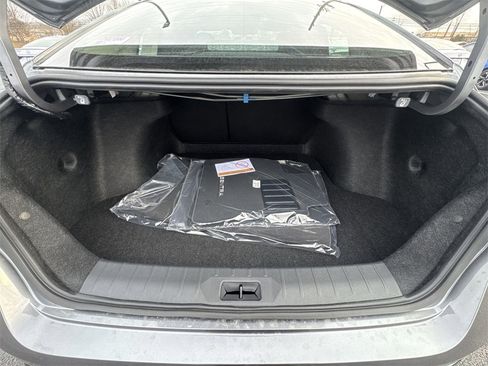New 2026 Nissan Sentra SR w/ Floor Mat Package image 23