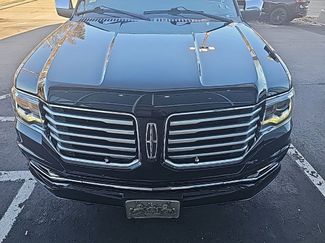 Used 2017 Lincoln Navigator Select video 2
