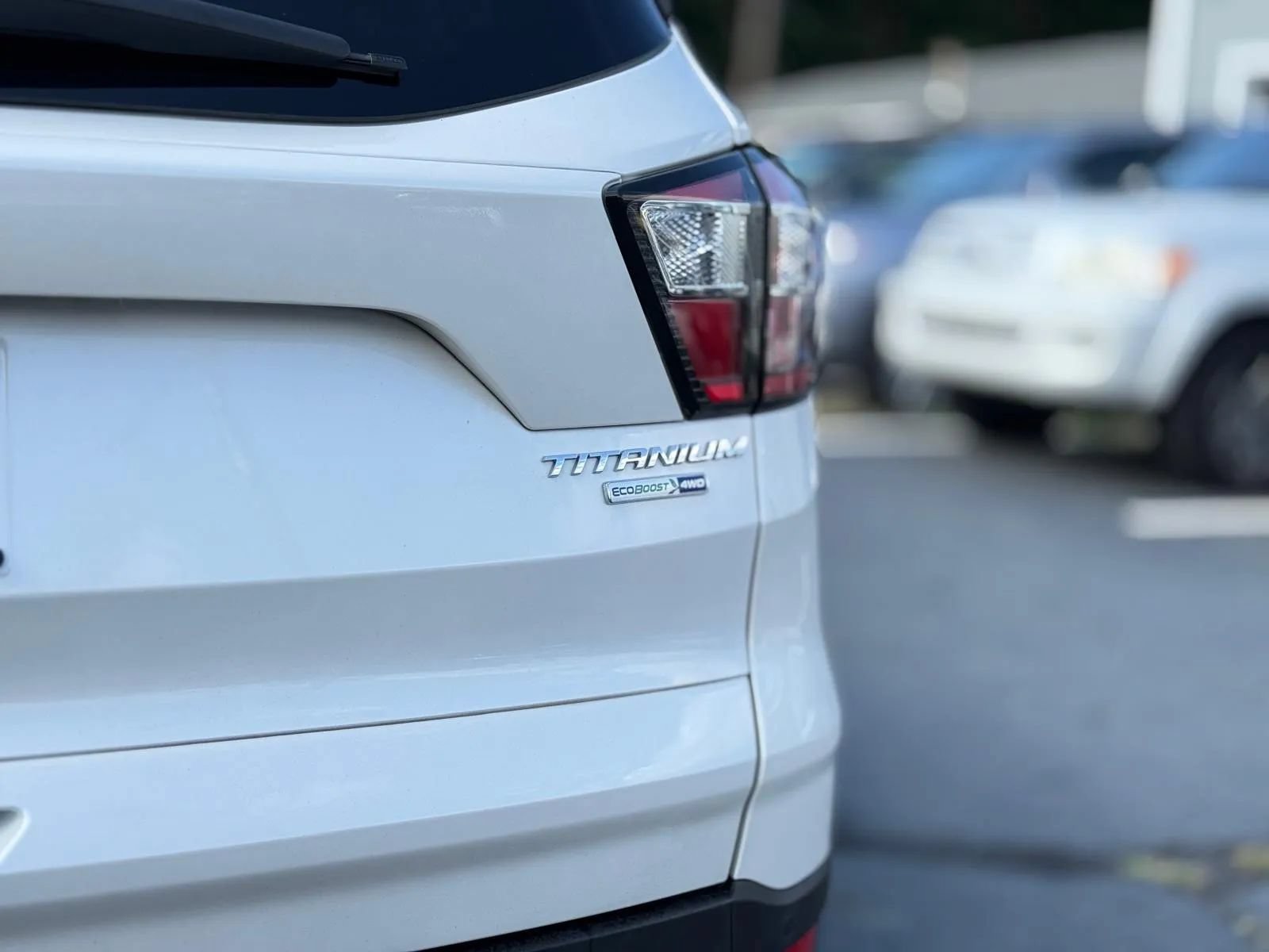 Used 2017 Ford Escape Titanium AWD/4WD image 20