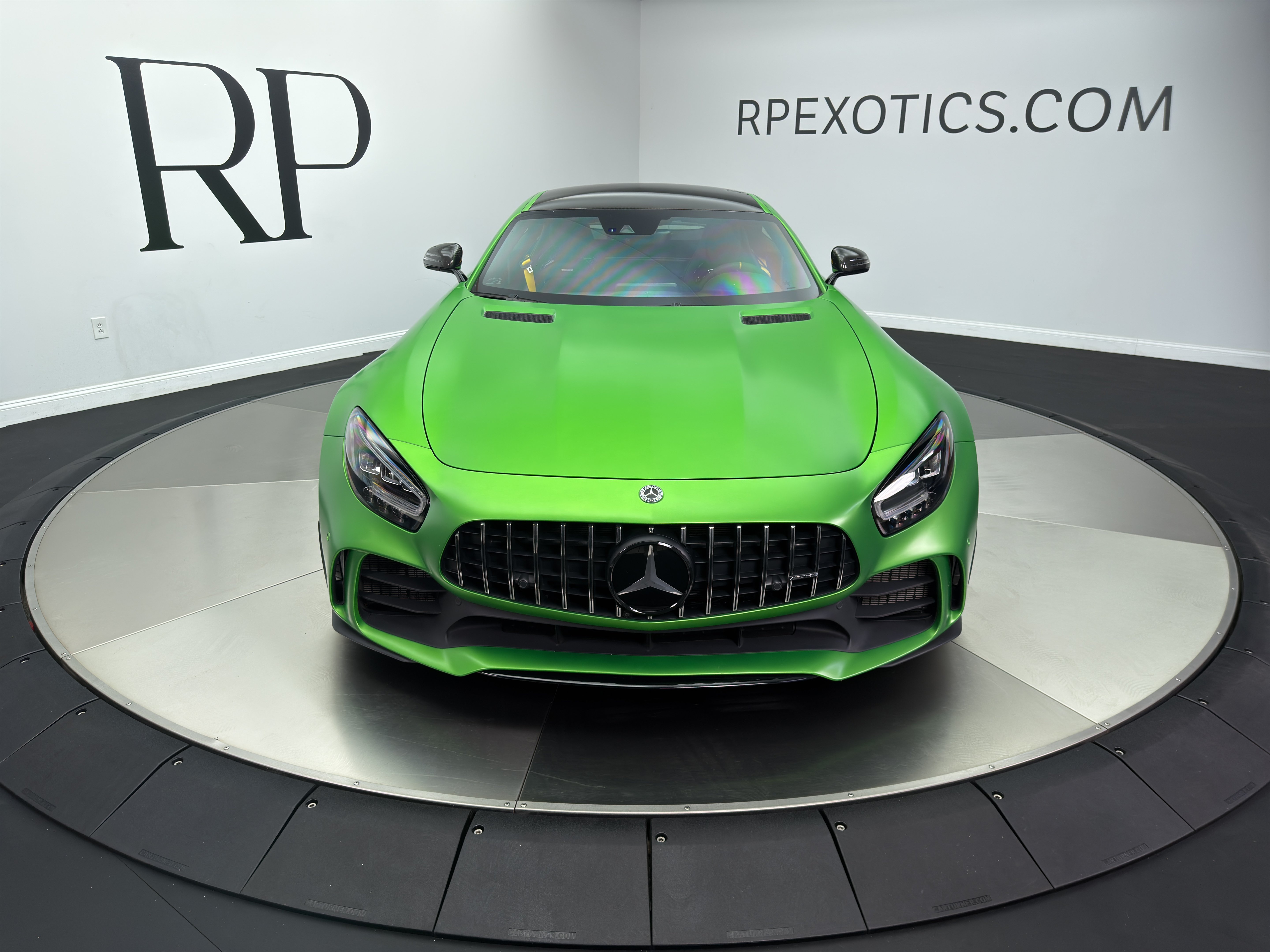Used 2020 Mercedes-Benz AMG GT R image 8
