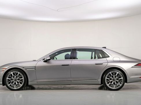 Used 2024 Genesis G90 3.5T image 9