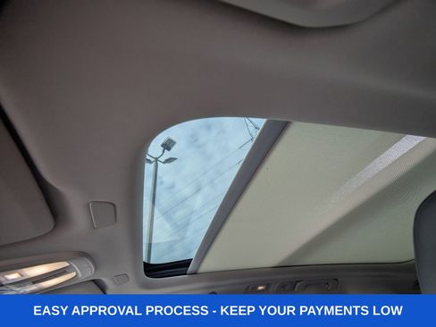 Used 2023 Volvo XC60 B5 Core image 24