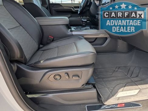 Used 2023 Chevrolet Silverado 1500 ZR2 w/ Technology Package AWD/4WD image 27