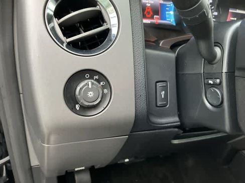 Used 2017 Ford Expedition EL Platinum AWD/4WD image 35