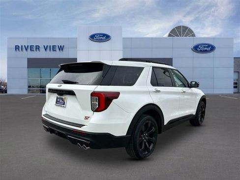 Certified 2022 Ford Explorer ST w/ Equipment Group 401A AWD/4WD image 6