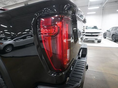 Used 2023 GMC Sierra 3500 Denali AWD/4WD image 31