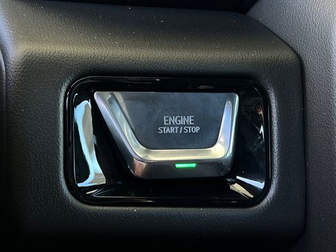 New 2026 GMC Yukon Elevation w/ Elevation Premium Package AWD/4WD image 24