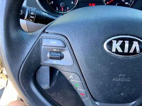 Used 2017 Kia Forte LX FWD image 24