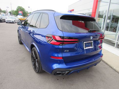 Used 2024 BMW X5 M60i w/ Climate Comfort Package AWD/4WD image 9