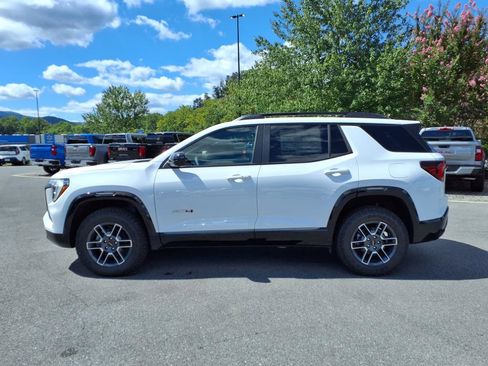 Used 2026 GMC Terrain AT4 w/ Convenience Package III image 2