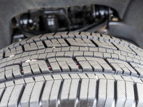 Used 2024 GMC Sierra 3500 SLE w/ SLE Convenience Package image 34