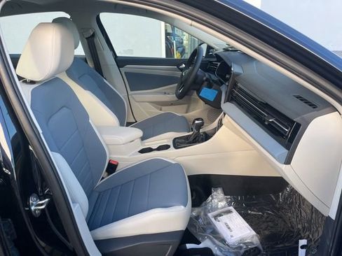 New 2026 Volkswagen Jetta SE image 29